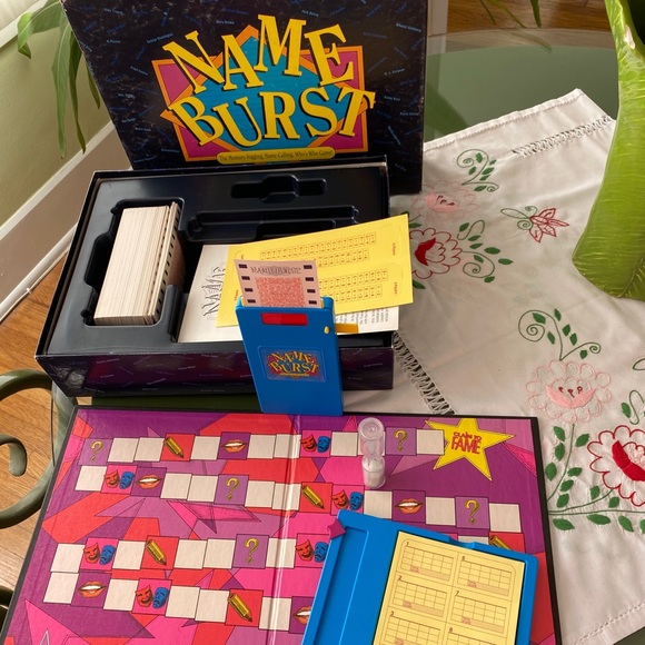 Vintage “Name 💥 Burst” Board Game from 1992 - Picture 7 of 16